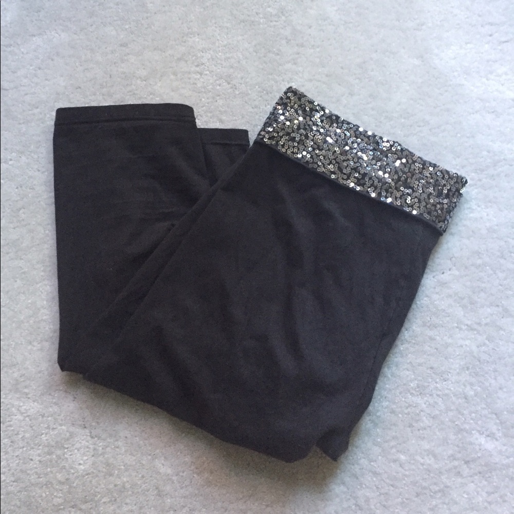 Black Cropped Leggings