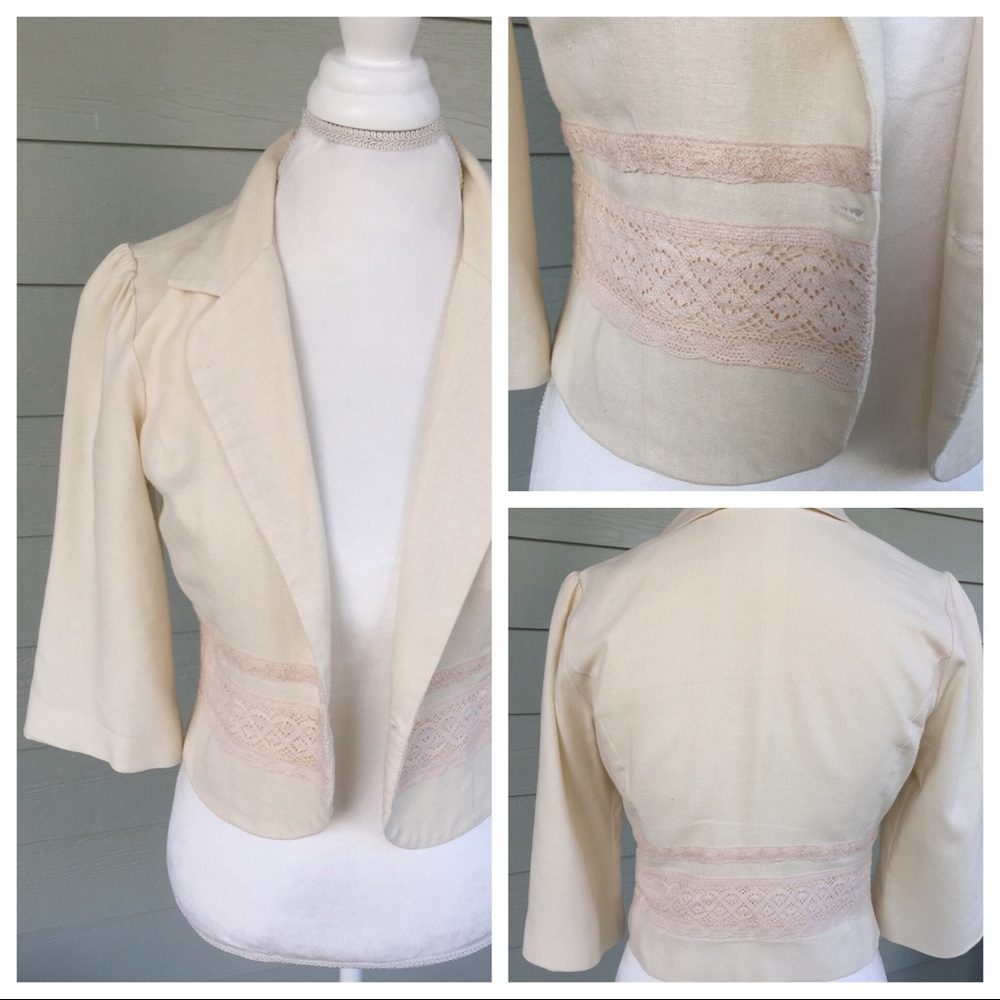 Linen jacket with 3/4 length sleeves