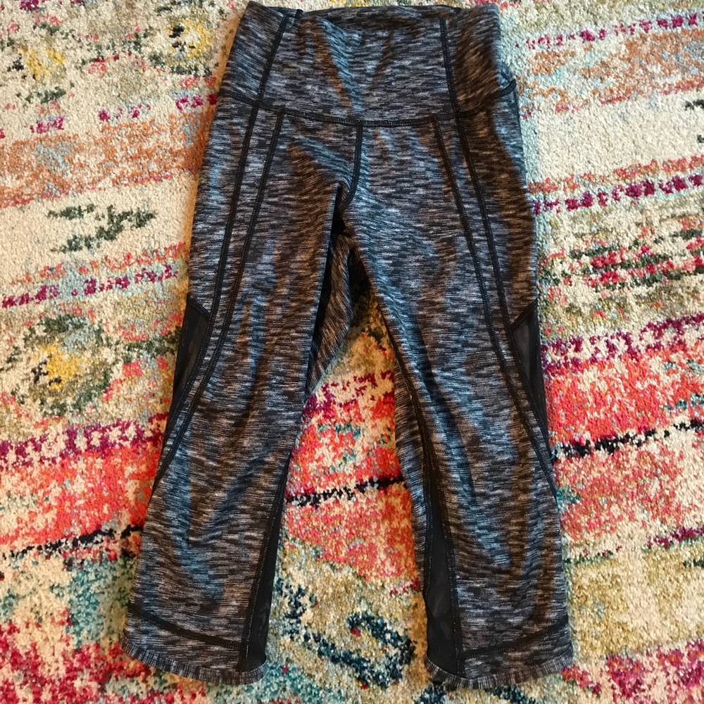 Lululemon Capri- Size 4 - Worn Once