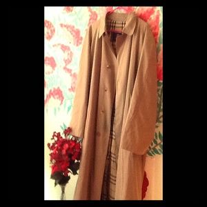 BURBERRY Trench Coat