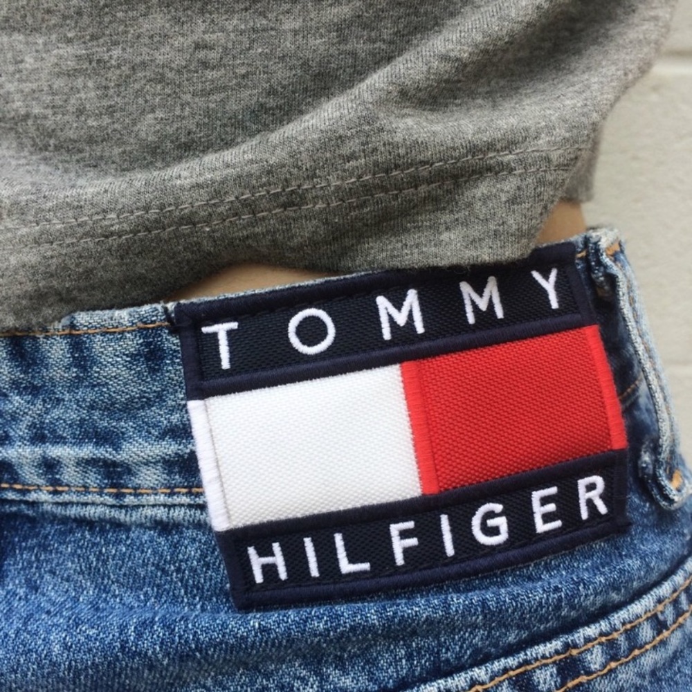 TOMMY HILFIGER JEAN SHORTS