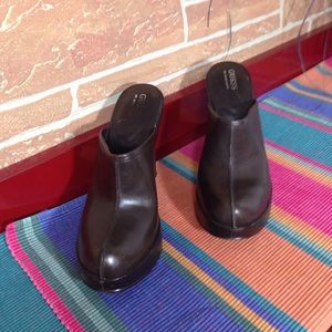 Guess by Marciano Clog Mules Sz 7.5 M