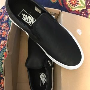 Size 8 black vans Never worn