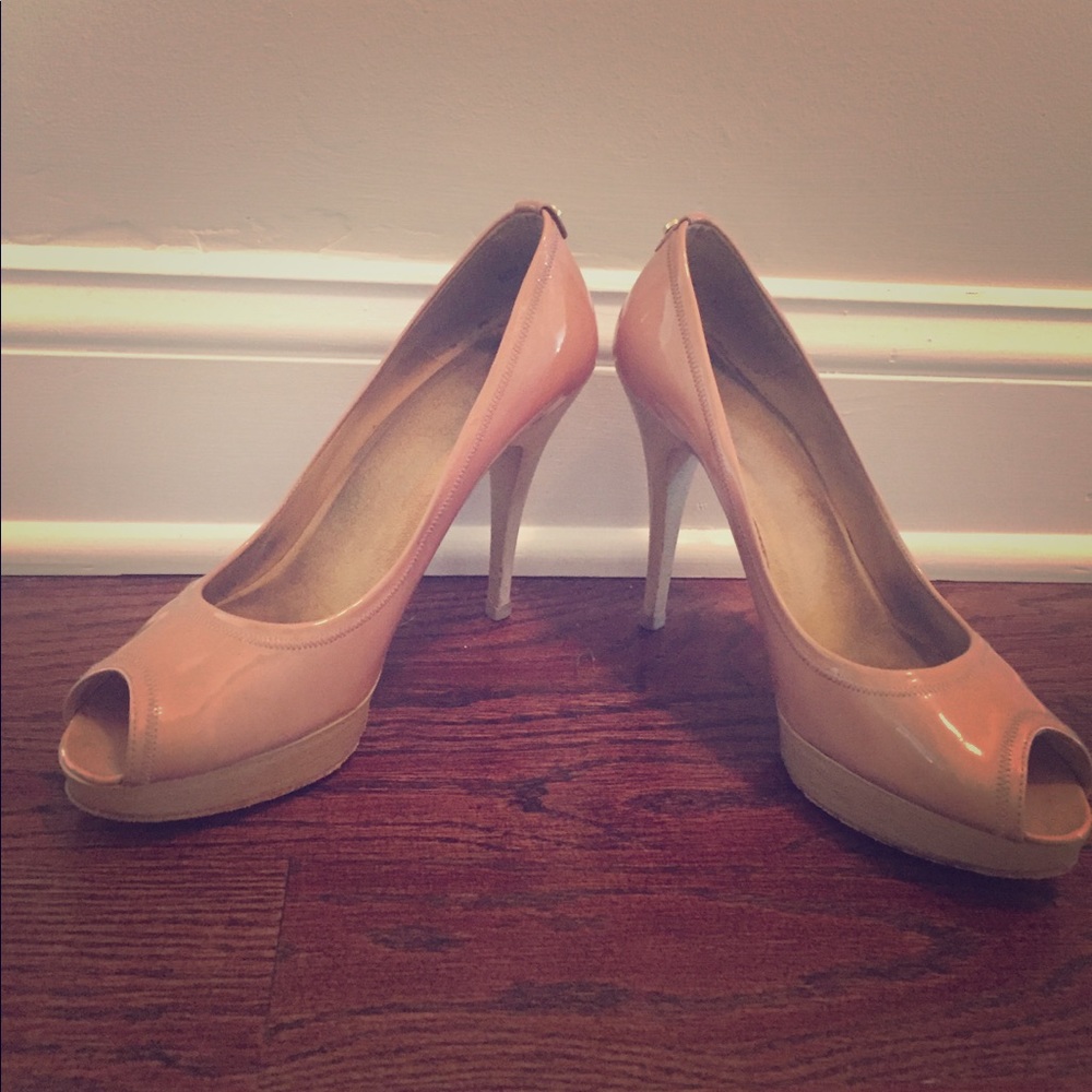 Stuart Weitzman Pumps