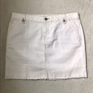 🔥🔥🔥SALE 🔥🔥🔥Gap White Jean Skirt