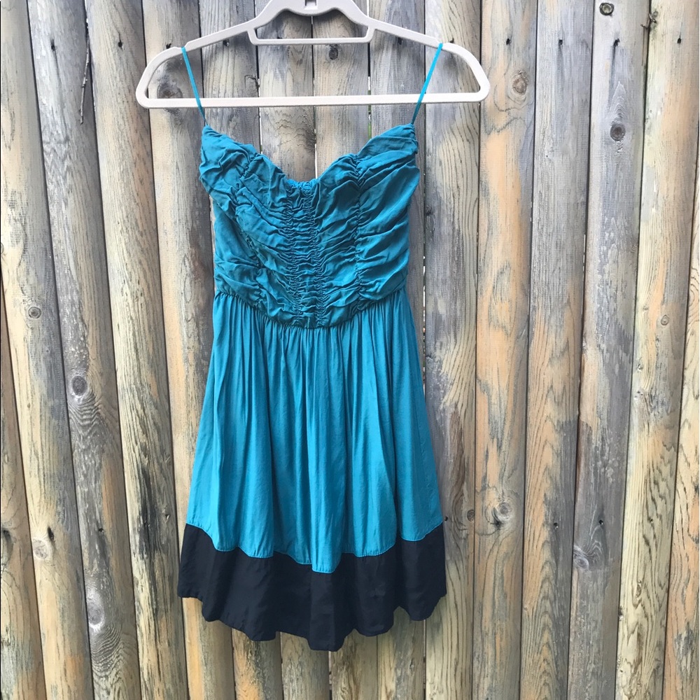 Strapless dress