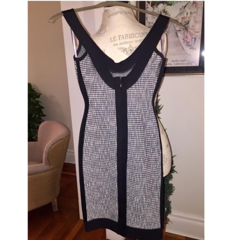 🎉HP💌 NWOT Herve Léger "Hope" Houndstooth bandage - Picture 4 of 7