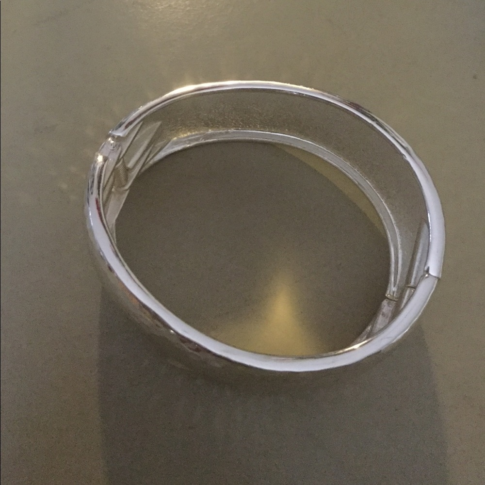 Silver tone bracelet