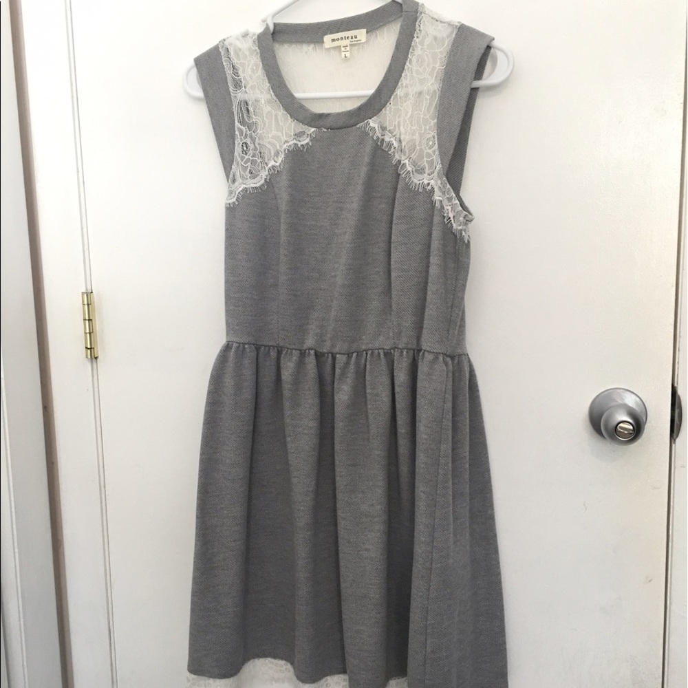 Gray cotton dress with white lace trim