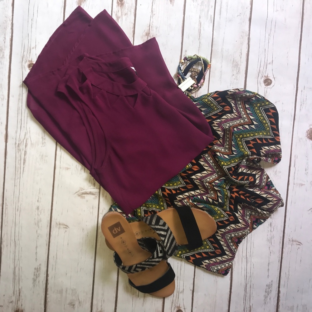 Naked Zebra sleeveless blouse w/cutout detail