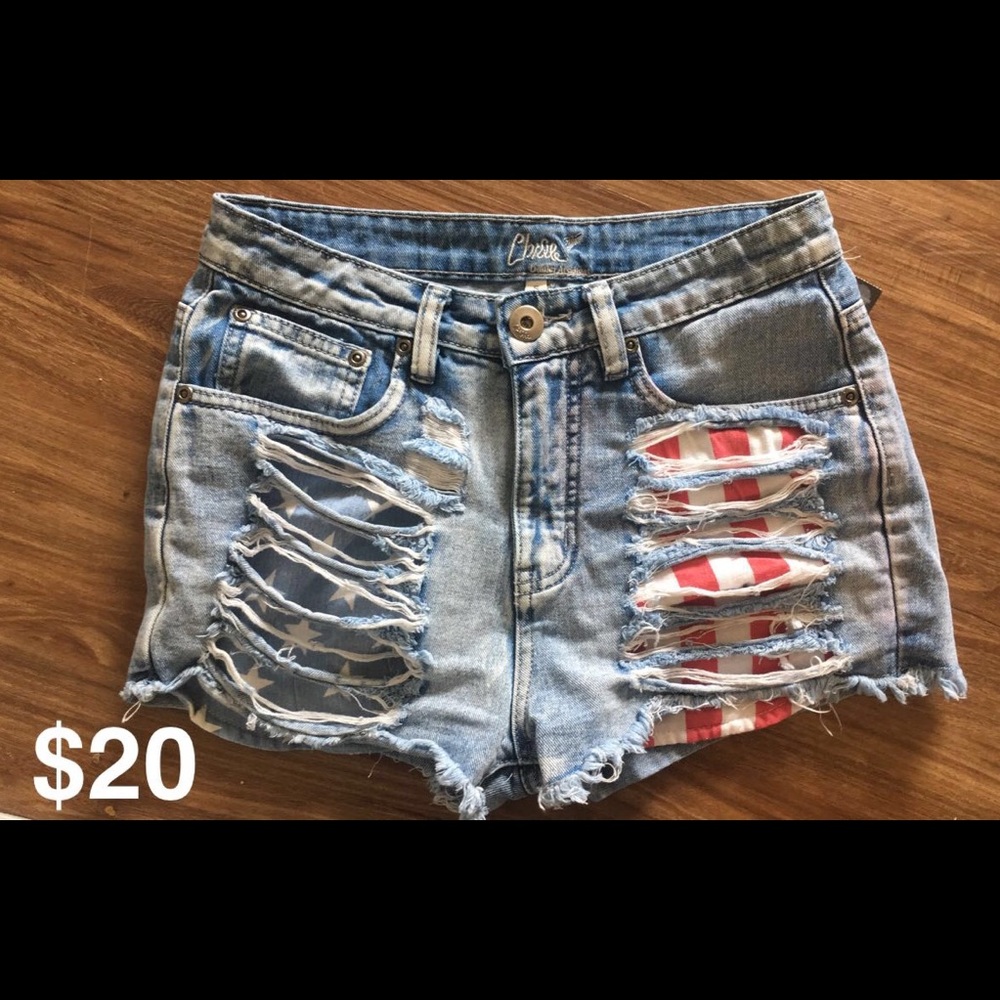 Selling because these shorts no longer fit :(