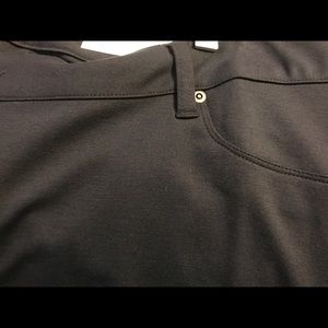 Gray pull on pants, 26/28WP SUPER soft & comfy