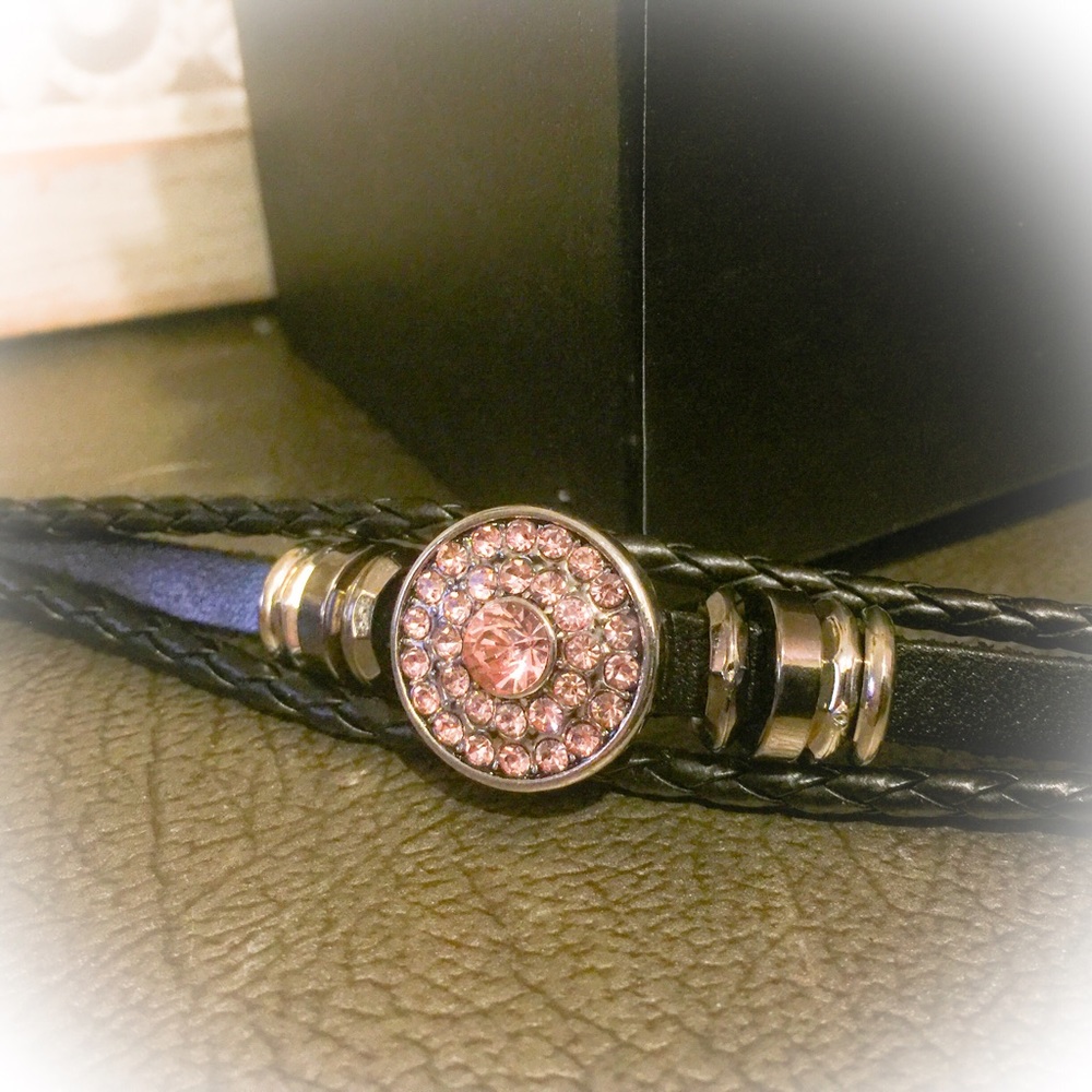 🔥Snap Leather/Silver Bracelet Fits 18 MM Snaps🔥