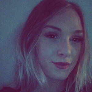 Meet your Posher, Hali