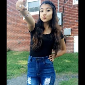 Meet your Posher, Debbie