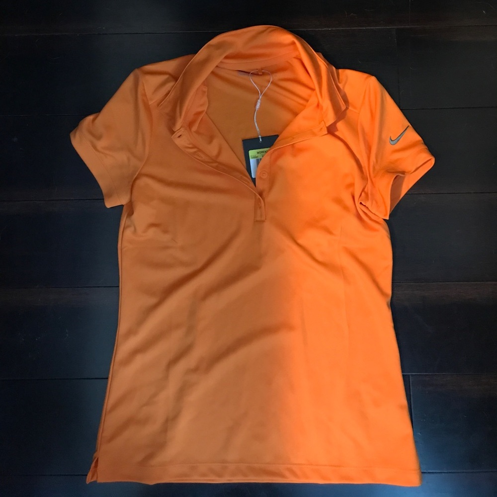 BRAND NEW! Nike golf short sleeve shirt