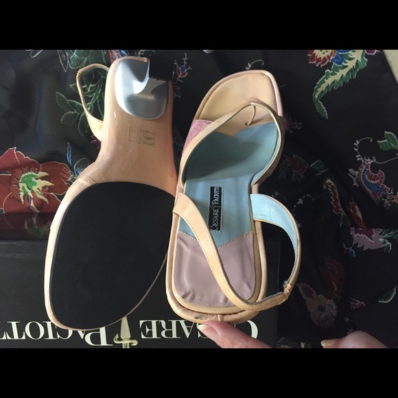 Cesare Paciotti split toe sandals - Picture 2 of 5