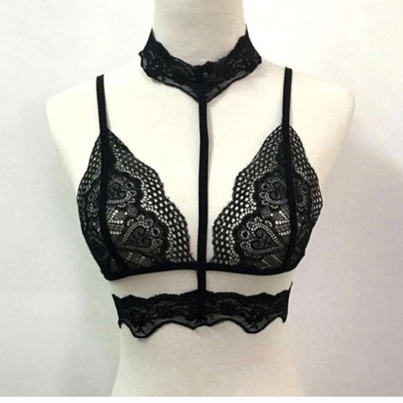 Black Lace Choker Bralette - Picture 2 of 2