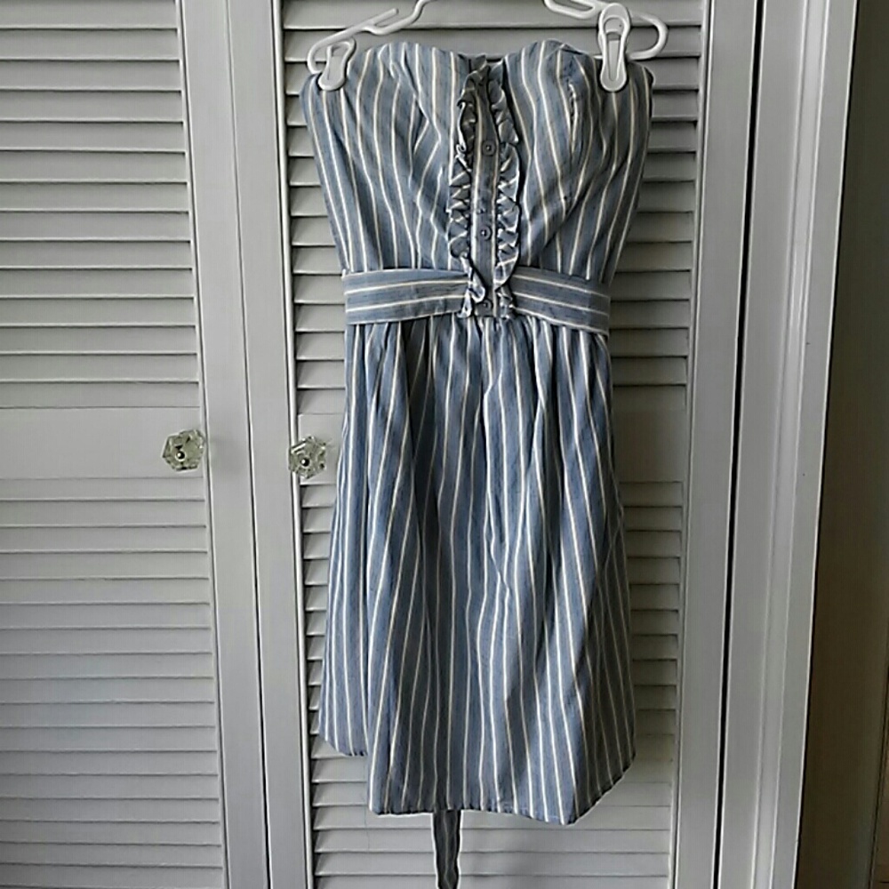 Strapless dress. Blue with yellow & white stripes