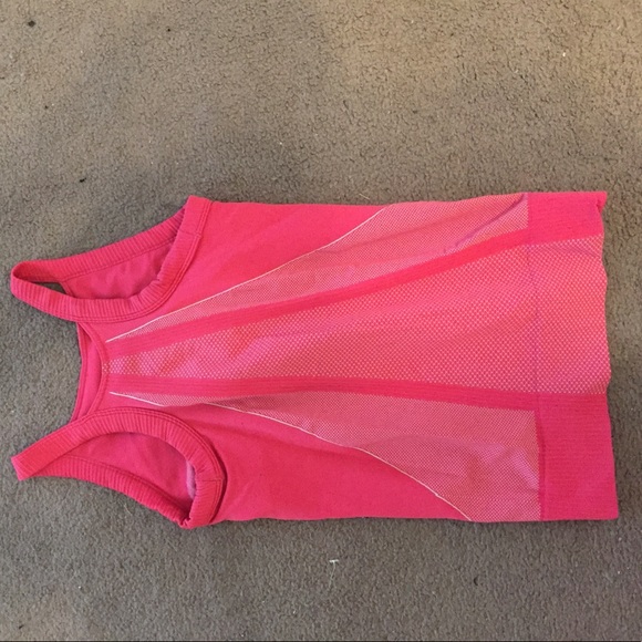 Nike Workout Tank - Picture 2 of 2