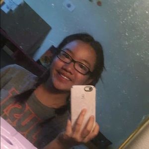 Meet your Posher, Tina