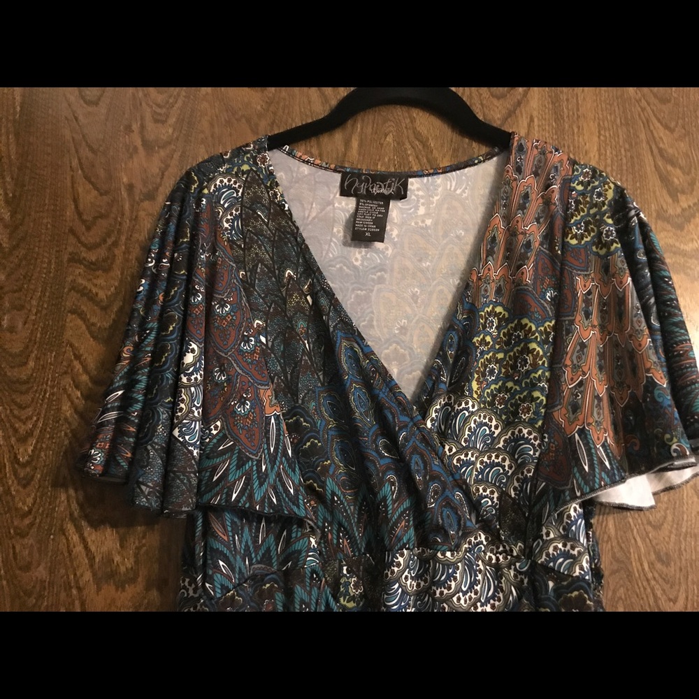 Maxi dress almost peacock print