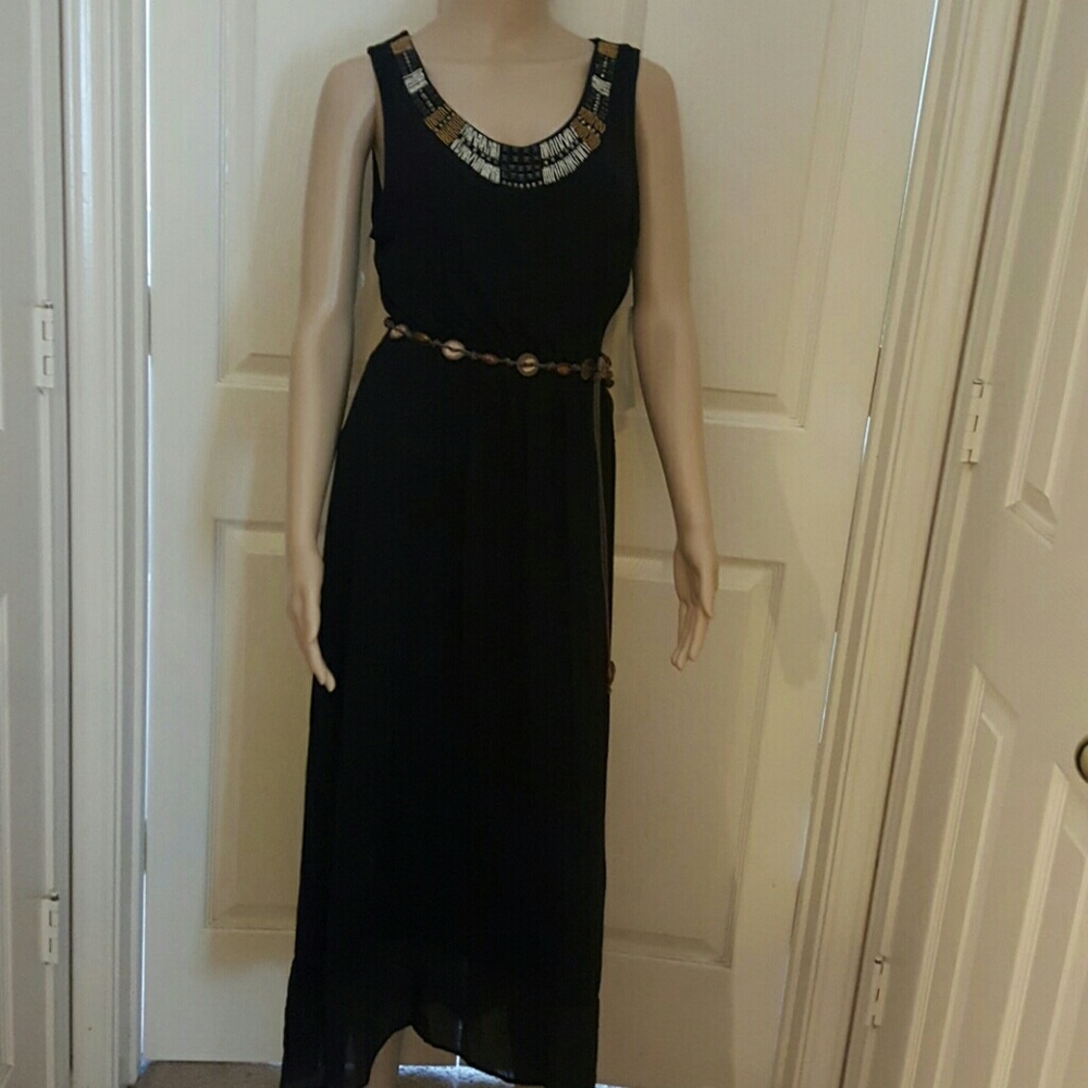 Black sleeveless Maxi dress