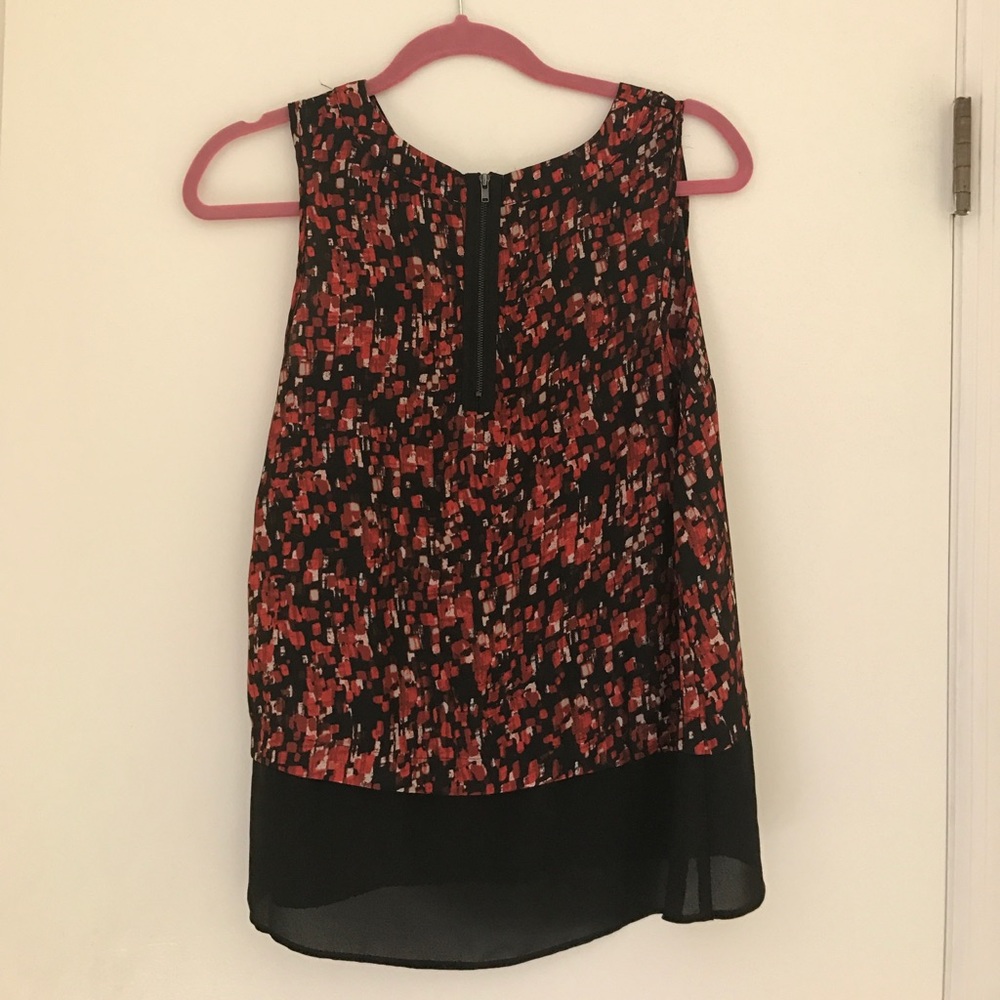 Red black cube top - Picture 2 of 3