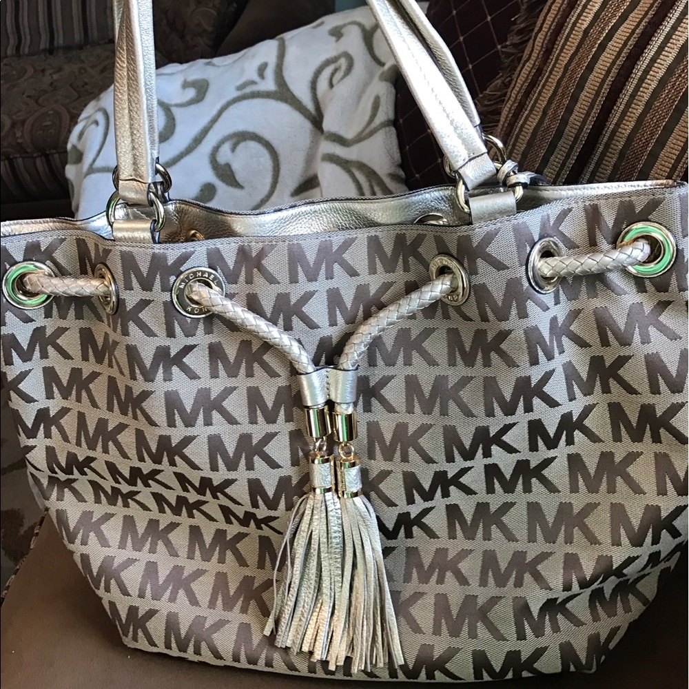 Michael Kors shoulder bag