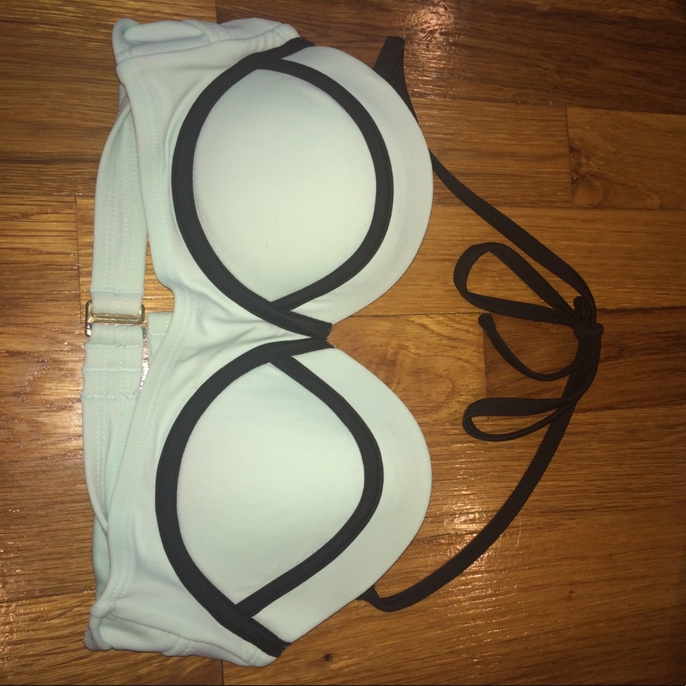 Bikini top