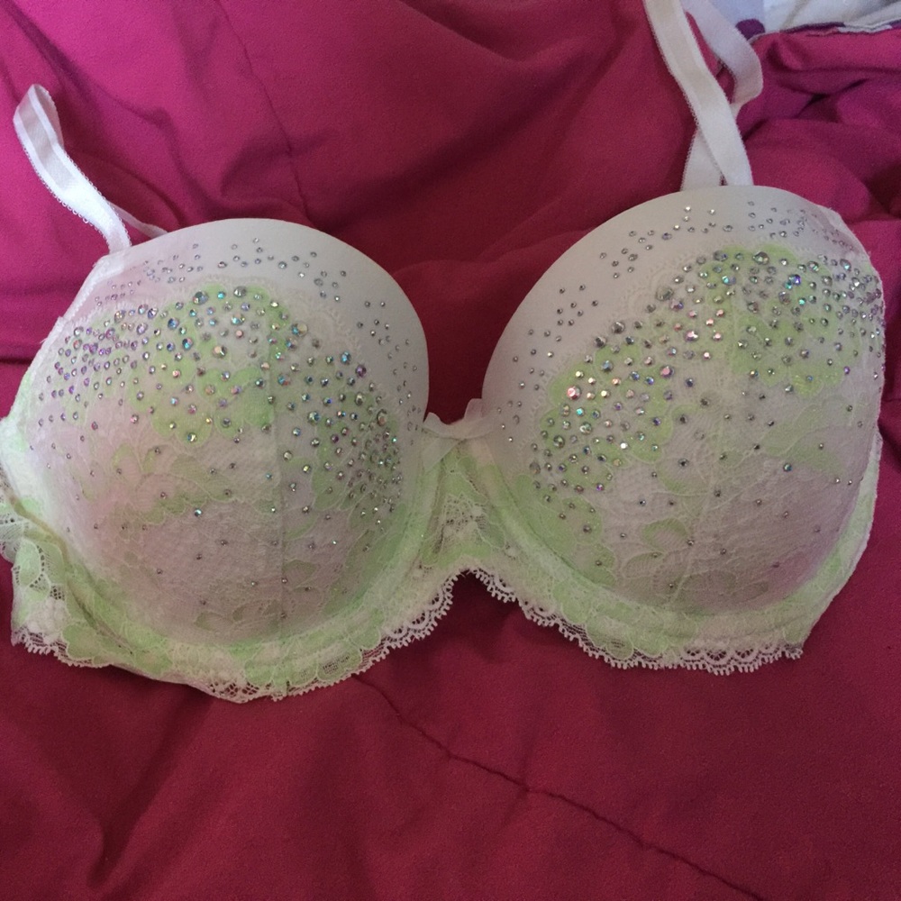 Victoria secret bra
