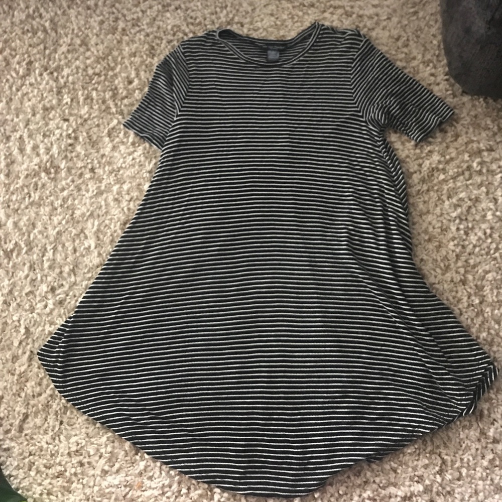 Black and white stripped dress