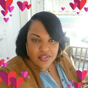 Meet your Posher, Demeeka