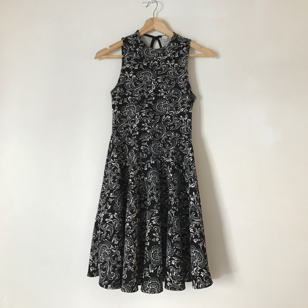 Black/white floral pattern dress XS / Nordstrom