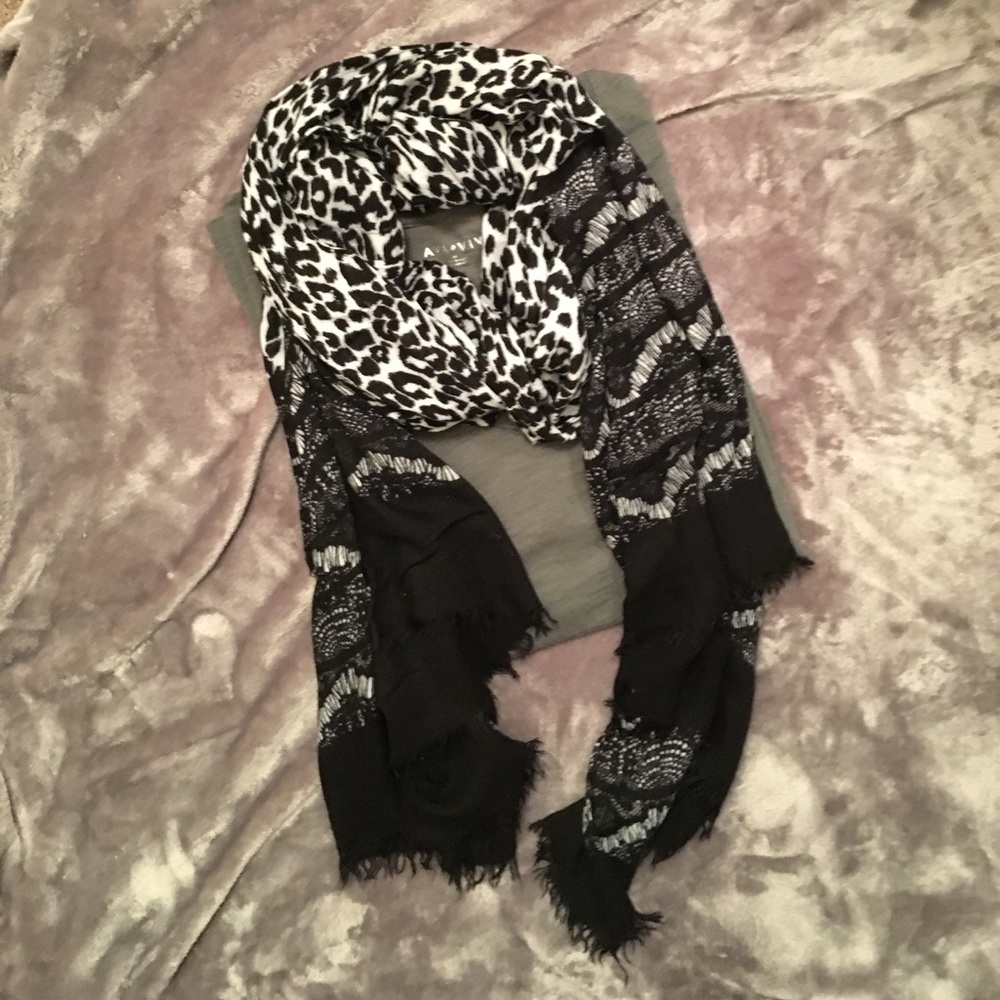 Black and White Leopard Print and Lace Print Scarf