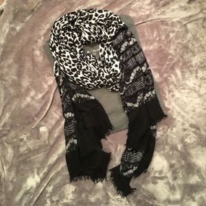 Black and White Leopard Print and Lace Print Scarf