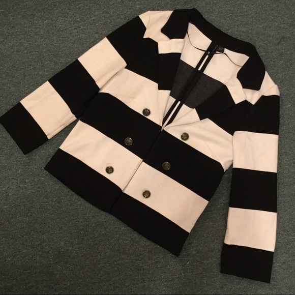 Black and White detailed Blazer - Picture 1 of 8