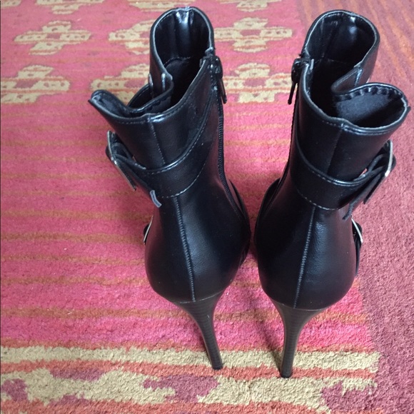 Sold - Picture 2 of 4