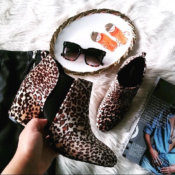 //The Sahara//leopard velvet boogie - Picture 2 of 6