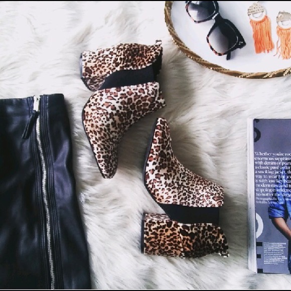 //The Sahara//leopard velvet boogie - Picture 4 of 6