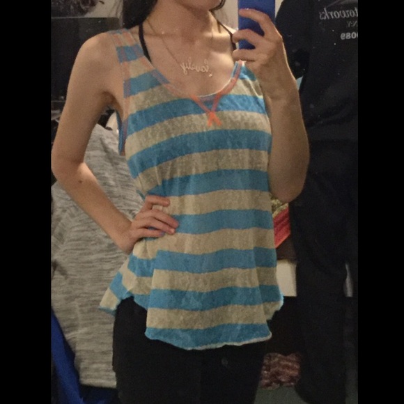 Blue and Cream Sporty Tank Top - Picture 4 of 6