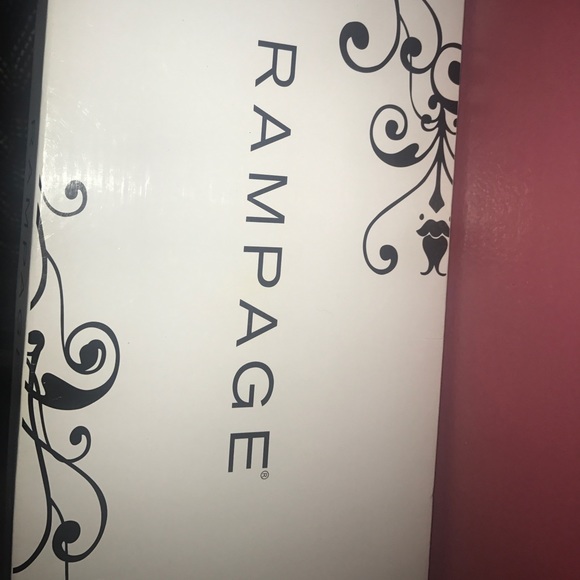 Used rampage shoes.. - Picture 3 of 4