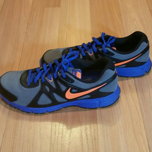 nike boys revolution 2 running shoes nike nike revolution 2 running shoes boys from s nike boys revolution 2 running shoes nike nike revolution 2 running shoes boys from s