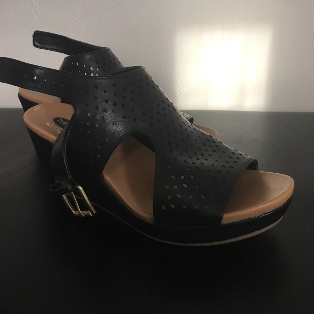 Dr. Schols Black sandals. VERY comfortable!!