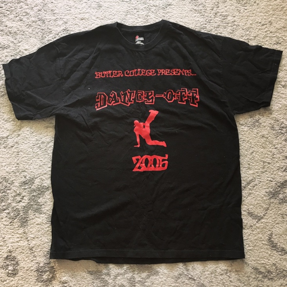 Black & red hip-hop dance off t-shirt