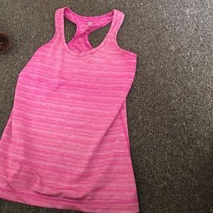 Athletic tank top