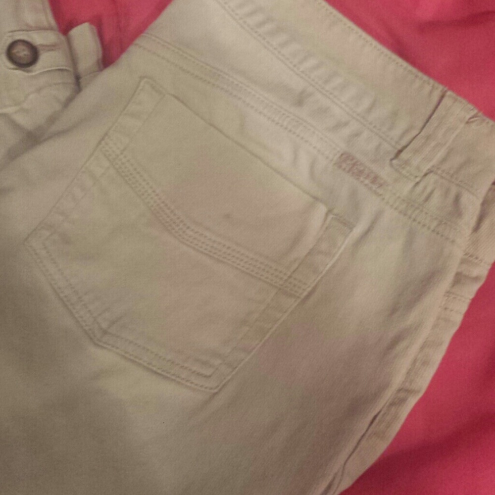 capri pants - Picture 2 of 3