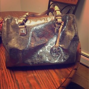 Michale Kors authentic metallic tote