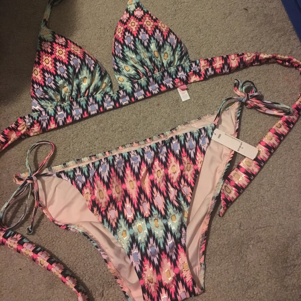 Brand New VS bikini top (Small) and bottom (large)