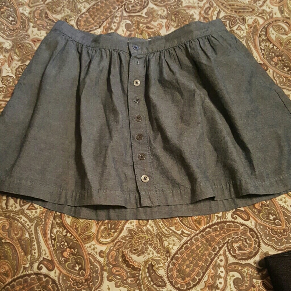 DENIM SKIRT/SIZE 28
